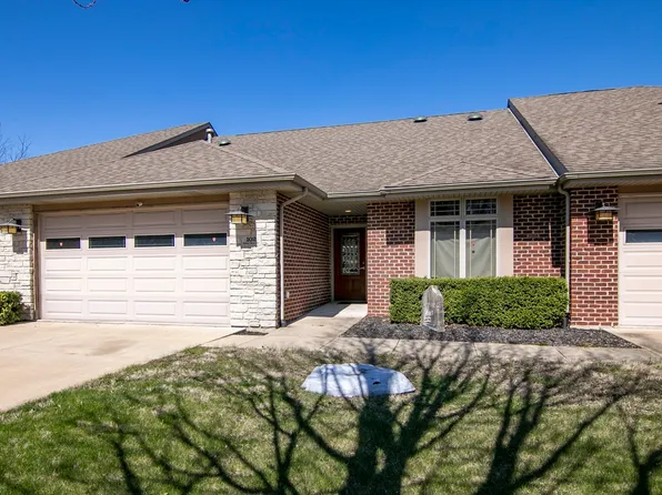 102 River Run Dr, Saint Anne, IL 60964