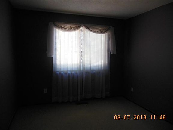 4th image of 1647 Helmo Ave N