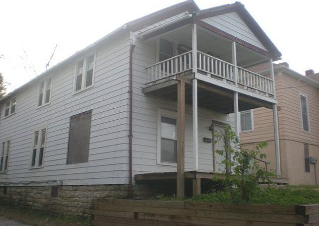 1st image of 213 S Crysler Ave