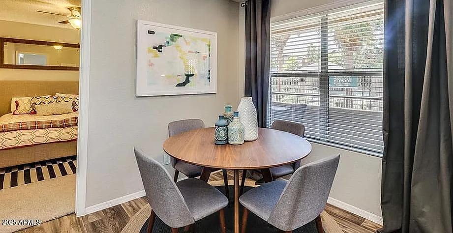 2 bed, 2.0 bath, 980 sqft, $1,654 — Photo 4