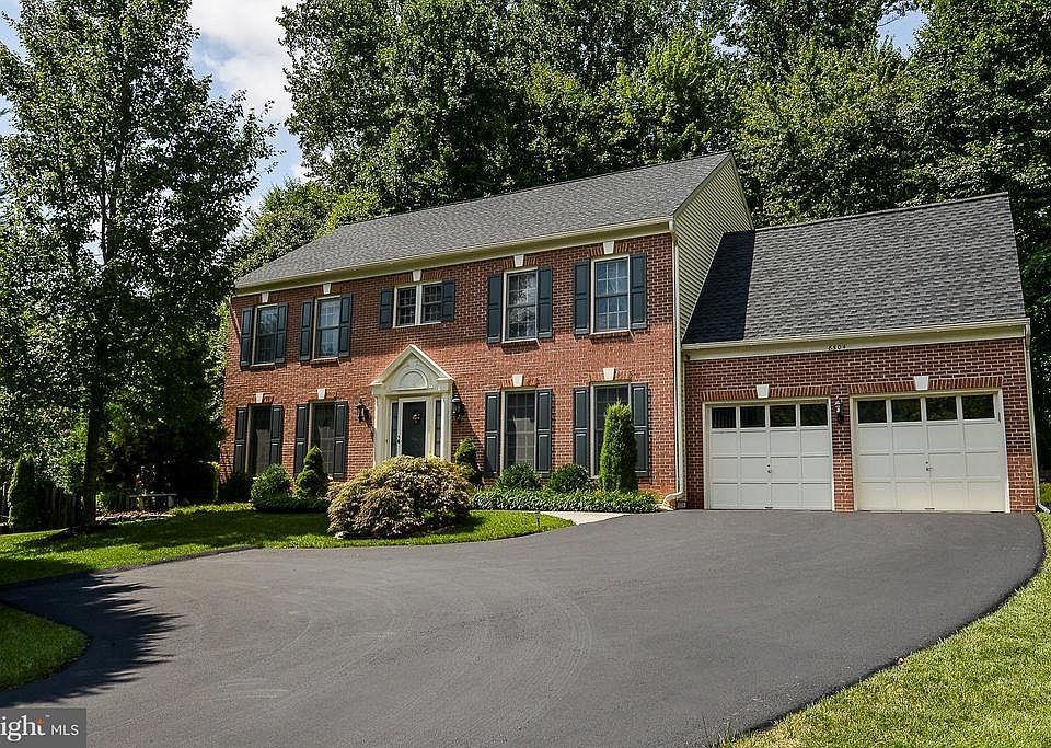 1st image of 8504 Oak Pointe Way