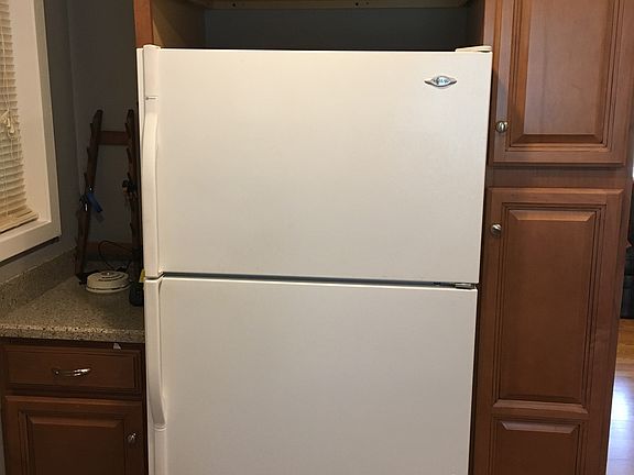 2nd image of 2728 Charlton Ln