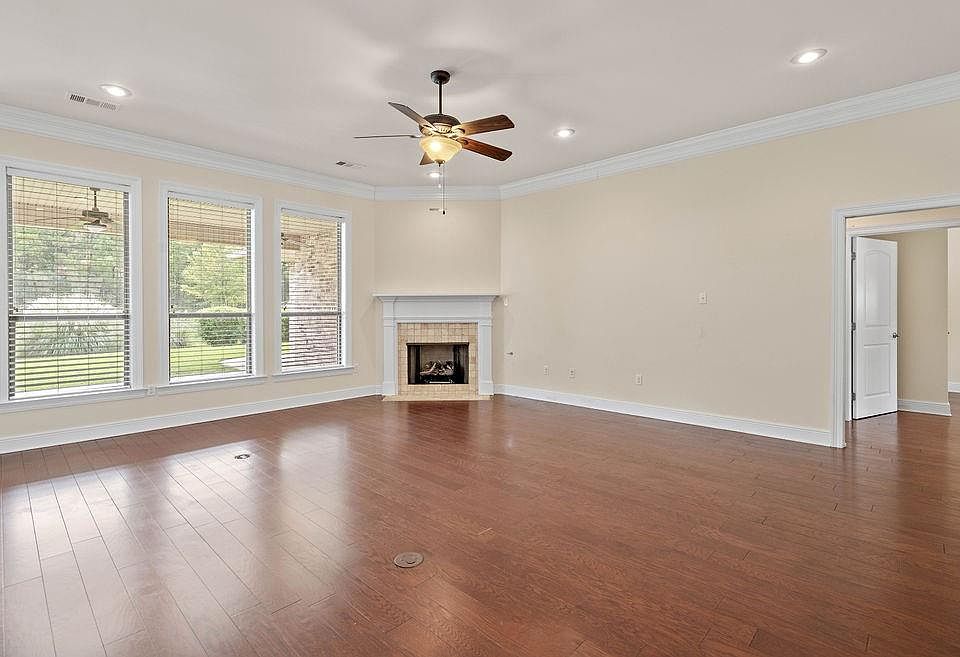 195 Highland Park Plaza Covington La 70433 121 Highland Rdg, Covington, LA 70433 | Zillow