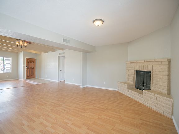 4th image of 4147 W Poinsettia Dr