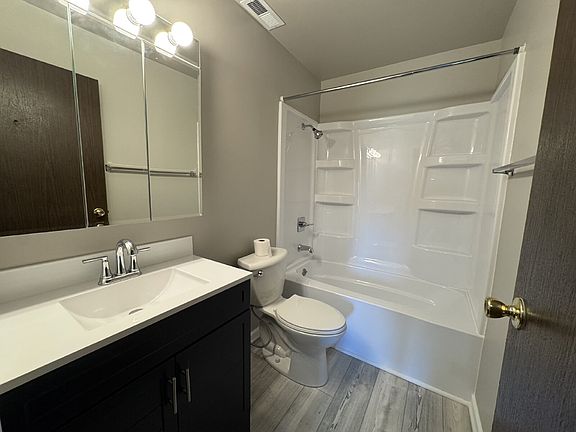 5th image of 1807 Lisbon Rd APT C