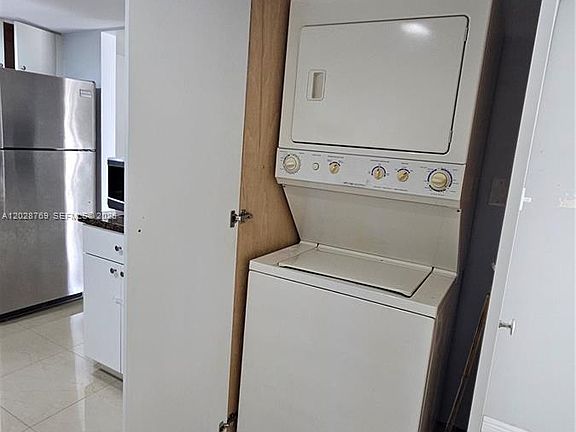 4th image of 5800 SW 127th Ave APT 2103