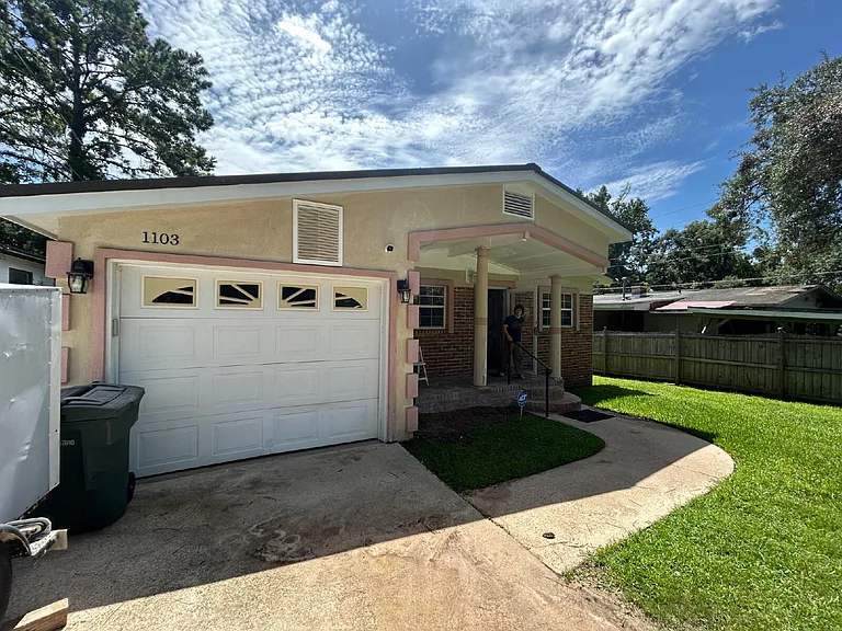1103 Calloway St — Photo 5