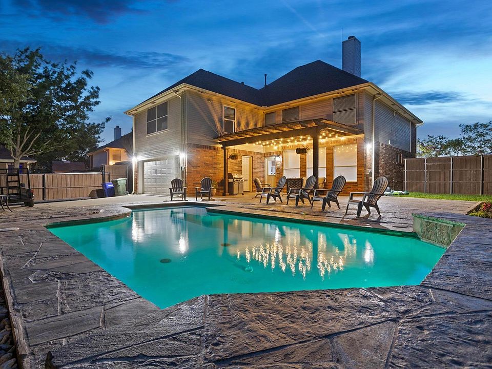 1st image of 1212 Royal Palm Ln