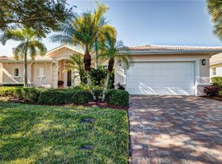 1580 Serenity Cir, Naples, FL 34110