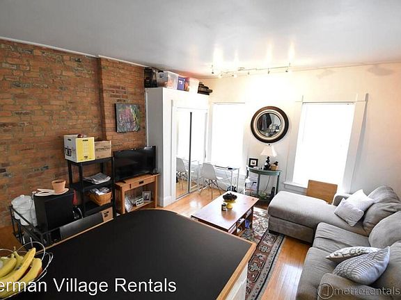 4th image of 22 E Beck St #3677256