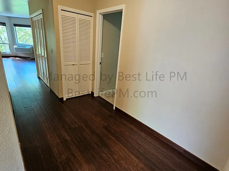 1535 SW Clay St #301 — Photo 11