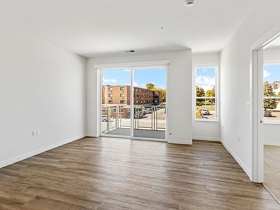 3rd image of 5945 6th Ave #208