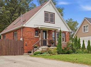 42 Delevan Cres, Hamilton, ON L9A 4A7