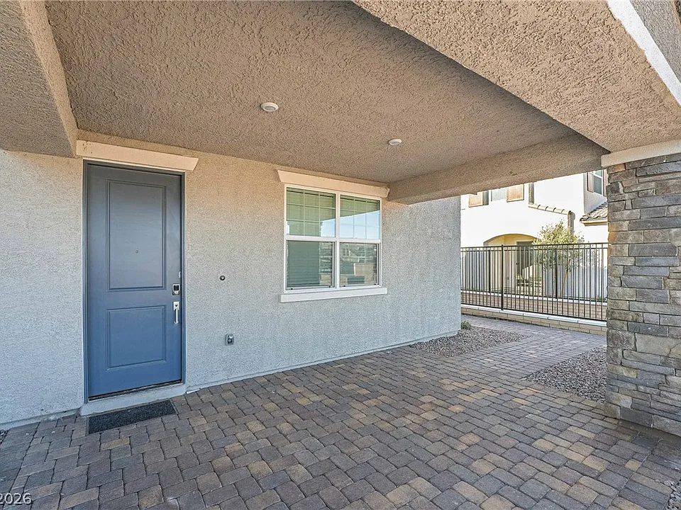 228 Vanhoy Ave