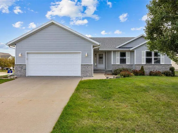 270 N McKenzie Ln, North Liberty, IA 52317