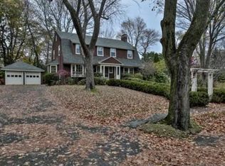 42 Stanwood Rd, Swampscott, MA 01907
