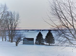 422 Ridge Dr, Geneseo, IL 61254