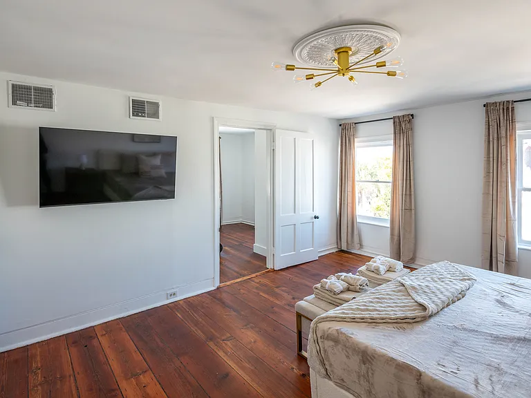 61 Broad St #B — Photo 26