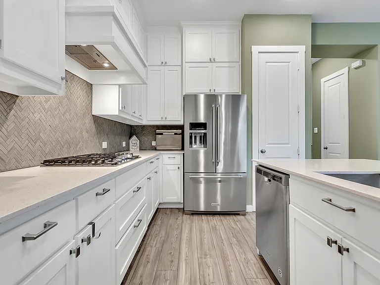 7667 Tiffany Dr — Photo 14
