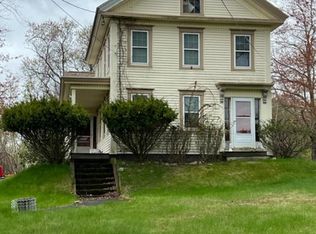 33 Back Rd, Dover, NH 03820