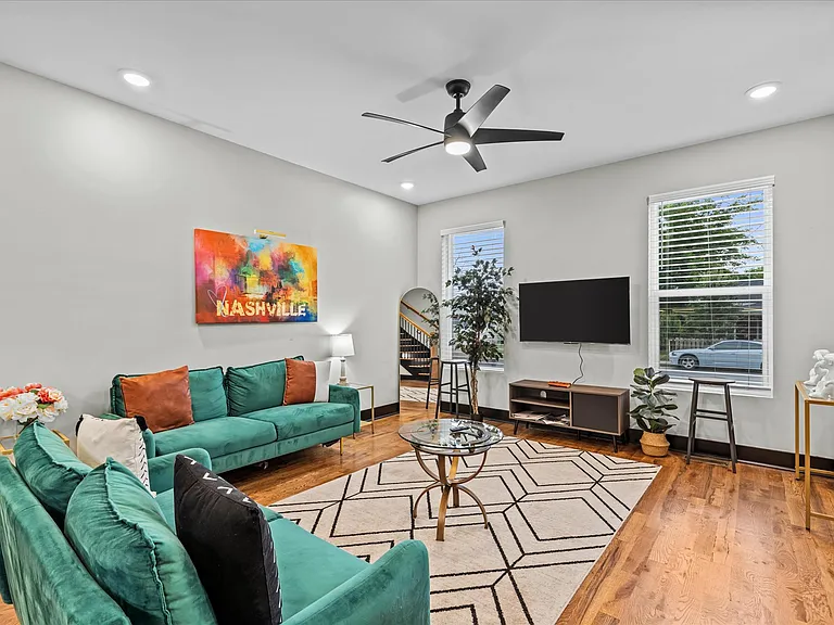 84 Green St — Photo 10