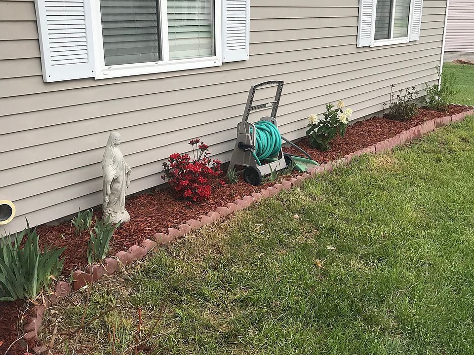 1st image of 817 Arbor Dr