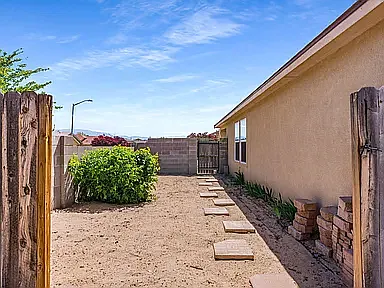 10640 Rigoletto Dr NW — Photo 29