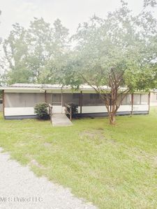 346 Lakeside Dr, Carriere, MS, 39426
