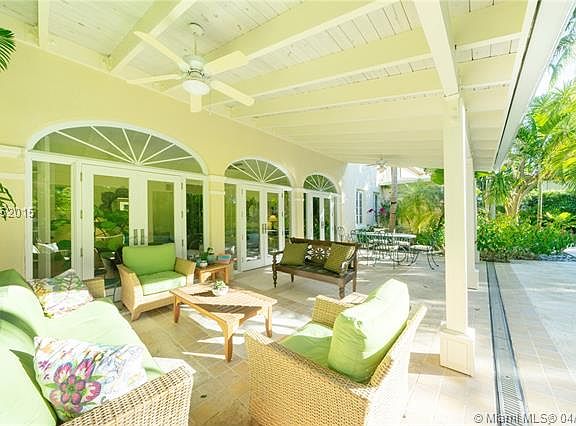 Fantastic Six-Bedroom Estate