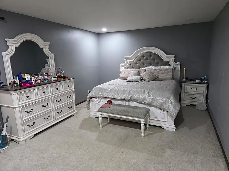 furnished this weekend only