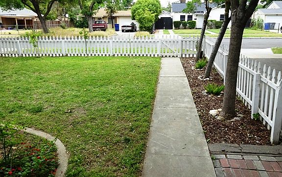 4th image of 1209 E Fountain Way