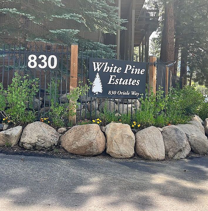 Main entrance 
