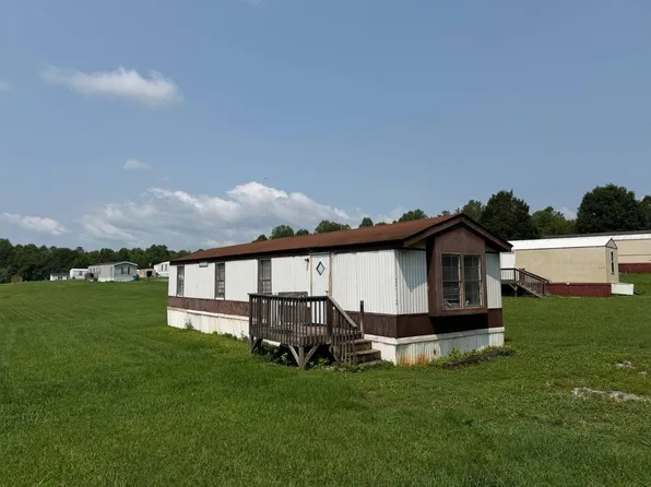 2251 E Wade Ave Unit 2251, Morganton, NC 28655