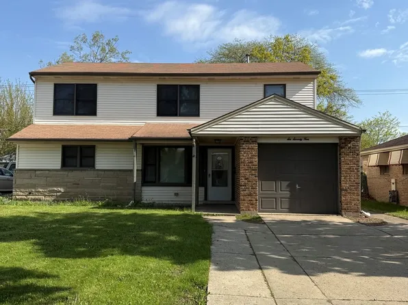 674 E Algonquin Rd, Des Plaines, IL 60016