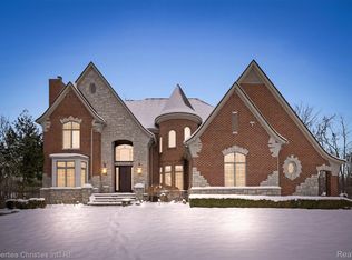 6947 Kirkbridge Hl, West Bloomfield, MI