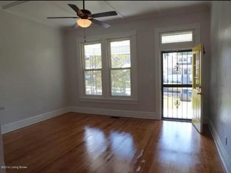 907 Lydia St — Photo 6
