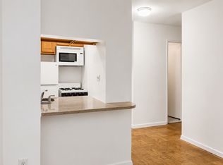 141 E 55th St APT 5B, New York, NY 10022