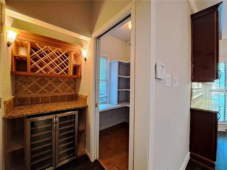 2242 Lenox Walk — Photo 16