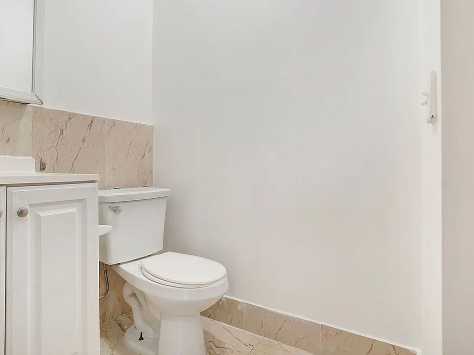 1st image of 171 Metropolitan Ave #1A