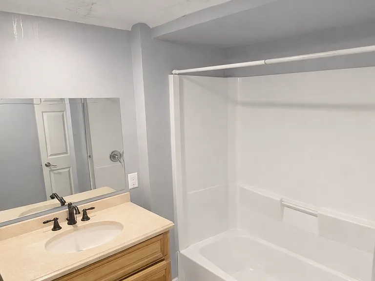 217 Seward Ave NW — Photo 7