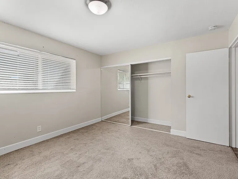2557 Sir Francis Drake Blvd #1 — Photo 8