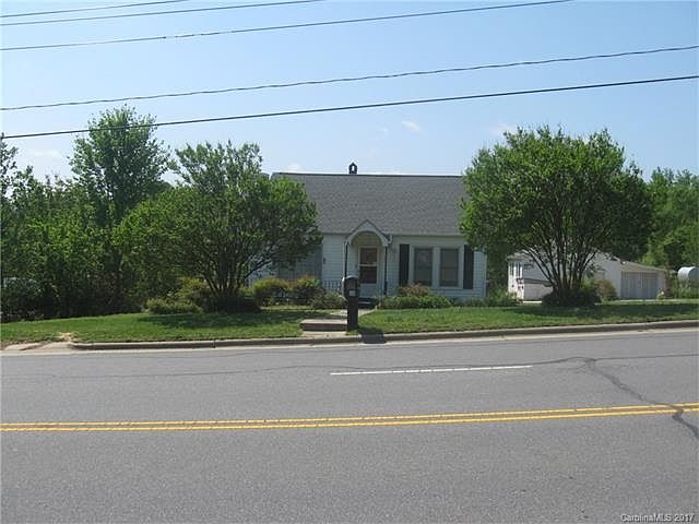 2nd image of 2524 Lane St