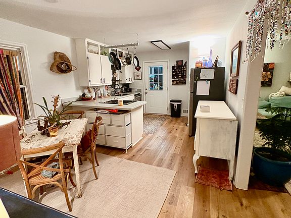 5th image of 52 Cane Creek Valley Rd