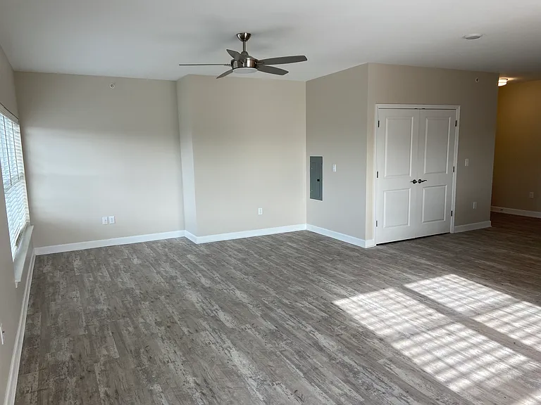 600 River Road Apartments — Photo 38