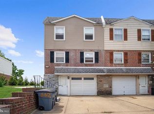 662 Artwood Dr, Philadelphia, PA 19115