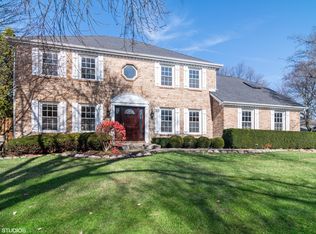 919 Rockbridge Dr, Naperville, IL 60540