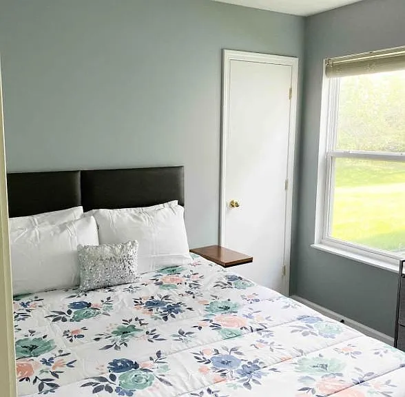 458 Vernon Pl — Photo 15