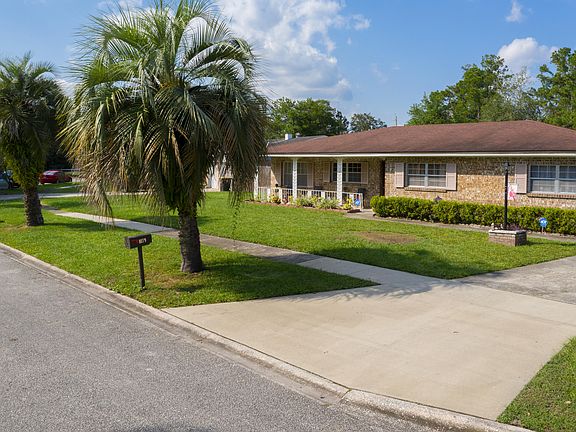 3rd image of 8179 Galaxie Dr