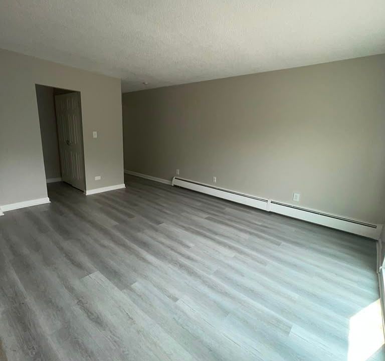 1st image of 259-279-B56 Oakville Ave #1