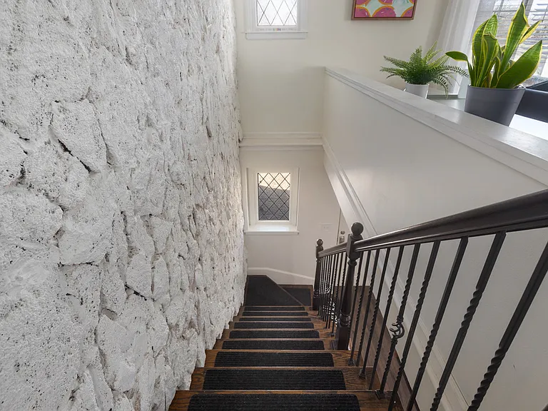 3314 NE Mohawk Ln — Photo 16